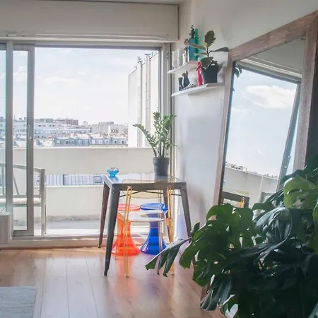 아파트 Great Design And Bright Apartment With Terrace *
