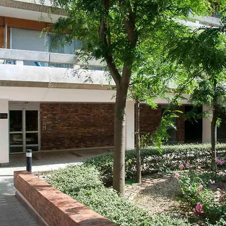Great Design And Bright Apartment With Terrace 아파트