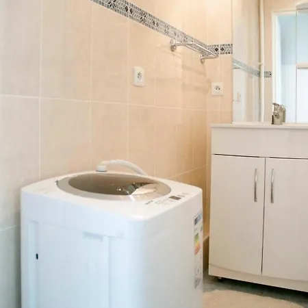 Great Design And Bright Apartment With Terrace Appartement *
